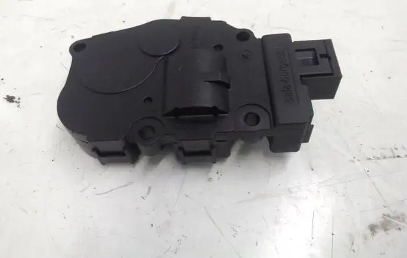 BMW 1 E81 E87 Air flap motor/actuator EFB332 14012011 CZ113930