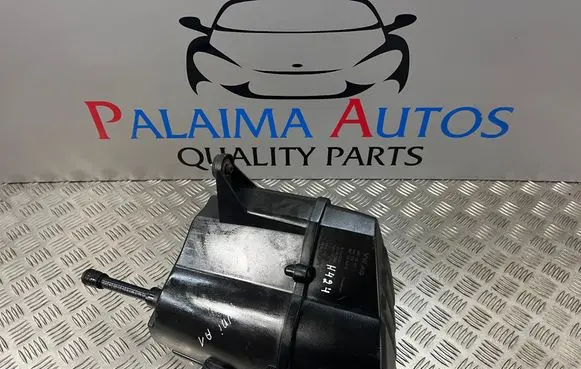Audi A1 Air filter box 6R0129607