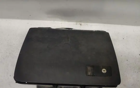 Volkswagen PASSAT B7 Glove box set 