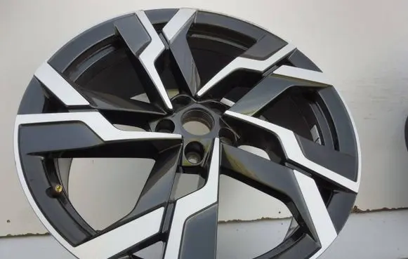 Skoda Kodiaq II R20 alloy rim 565601025AN