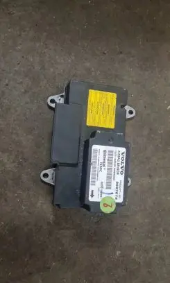 Volvo V50 Airbag control unit/module 8697679