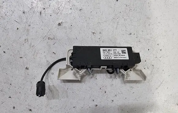 Audi A4 S4 B8 8K Sensor 8K0951177 014300111 8T0947565