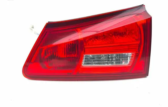 Lexus IS 220D-250-350 Tailgate rear/tail lights 