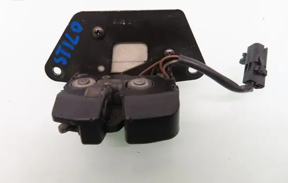 Fiat Stilo Tailgate/trunk/boot lock/catch/latch