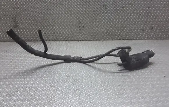 Volkswagen Golf V Windscreen/windshield washer pump 1K6955651