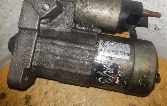 Renault Kangoo I Starter motor 8200227092 M000T91581