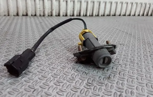 KIA Sorento Tailgate exterior lock 