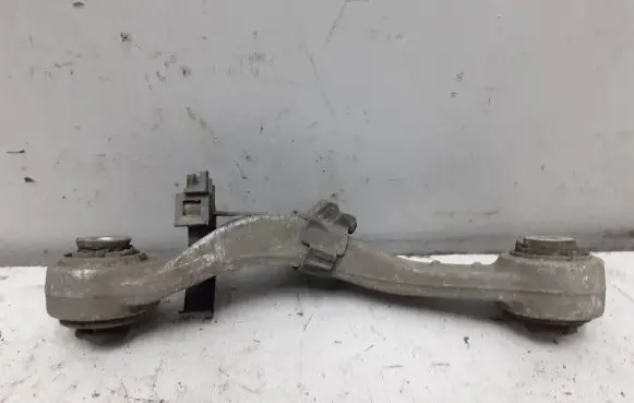 BMW 6 F12 F13 Rear upper control arm/wishbone 6782135