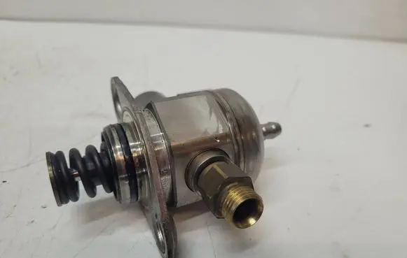 Fuel injection high pressure pump