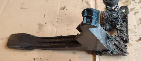Renault Megane III Engine bonnet (hood) release handle 656030006R