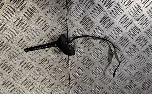 Nissan Note (E11) Radio antenna 