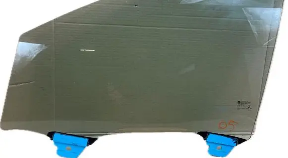 Buick Enclave II Rear side window 43R000257