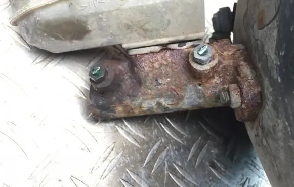 Renault Megane I Master brake cylinder