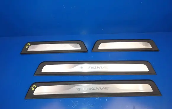 Hyundai Santa Fe side skirts sill cover 