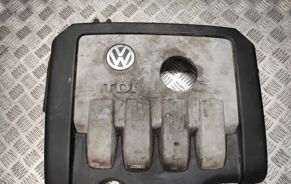 Engine cover (trim)