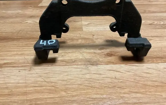 Volvo V50 Front Brake Caliper Pad/Carrier 