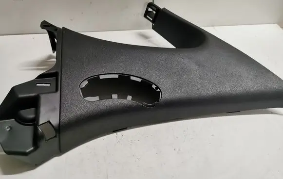 Dodge Durango (C) pillar trim 66592