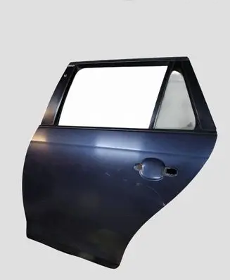 Volkswagen Golf V Rear door