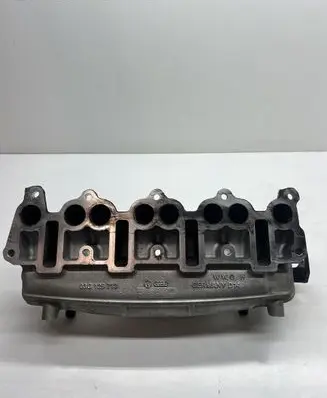 Volkswagen PASSAT B6 Intake manifold 03G129713