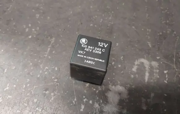 Skoda Octavia Mk1 (1U) Other relay 1U0941243C