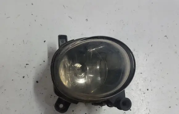 Volkswagen PASSAT CC Front fog light 89205629