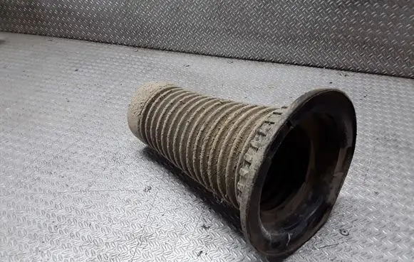 Land Rover Freelander Rear strut damper dust cover boot 