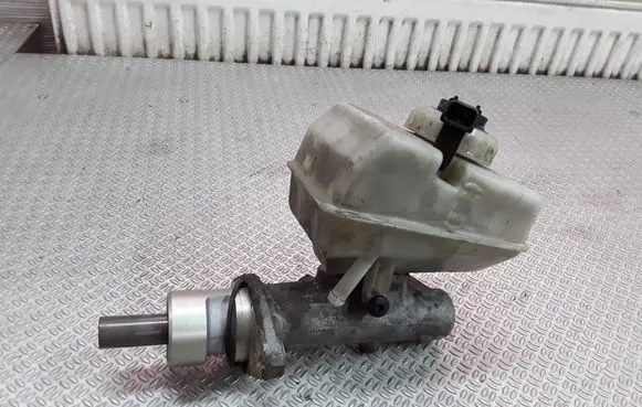 Volvo S70 V70 V70 XC Master brake cylinder 9200439