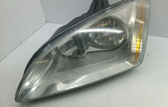 Ford Focus Headlight/headlamp VP4M5X13K060BA 4M5113K060BA