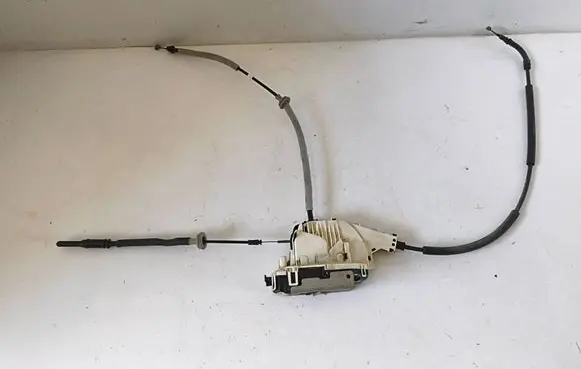 Dodge RAM Front door lock 4589916AG 04589916AG P04589916AG