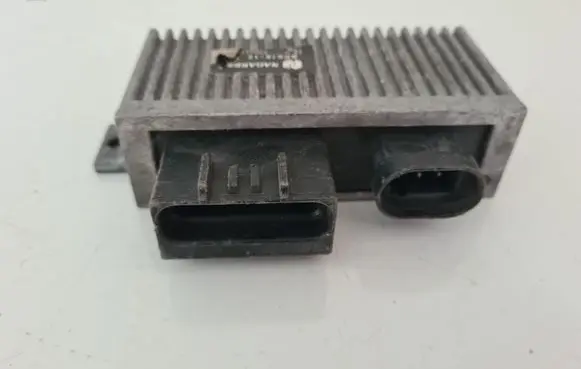 Renault Scenic I Glow plug pre-heat relay 7700111525