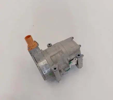 Peugeot 3008 II Air conditioning (A/C) compressor (pump) 9831824980