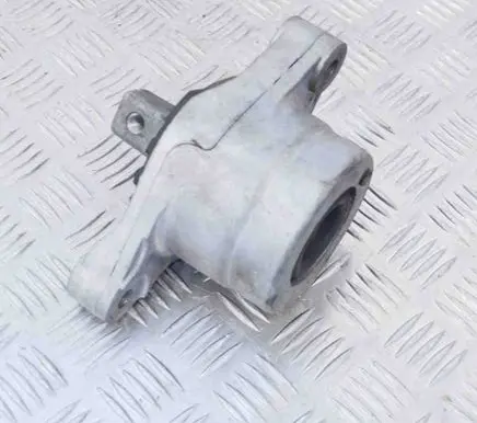 Maserati Ghibli Engine mount bracket