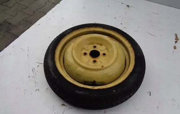 Toyota Yaris R15 spare wheel 