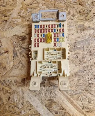Hyundai i20 (PB PBT) SAM control unit 919511J030 1013608003 1J0301306090241