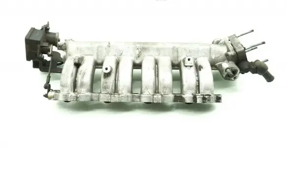Hyundai i30 Intake manifold MMAUTKO29230