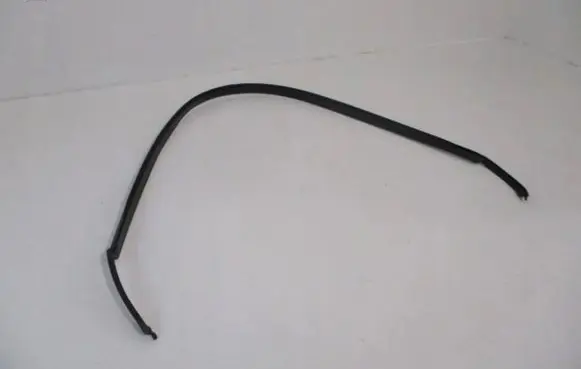 DS Automobiles 7 Crossback Seal rubber (tailgate) 9815931580