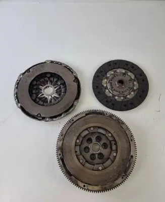 Volkswagen Tiguan Clutch set kit 324035510 1240354101