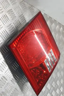 KIA Magentis Tailgate rear/tail lights