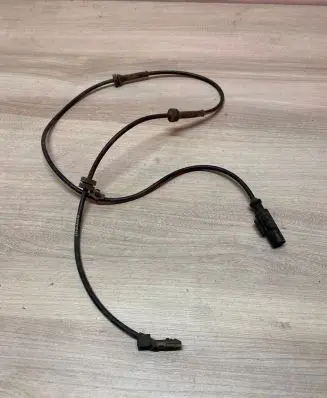 Mitsubishi Colt ABS brake wheel speed sensor 0265007637
