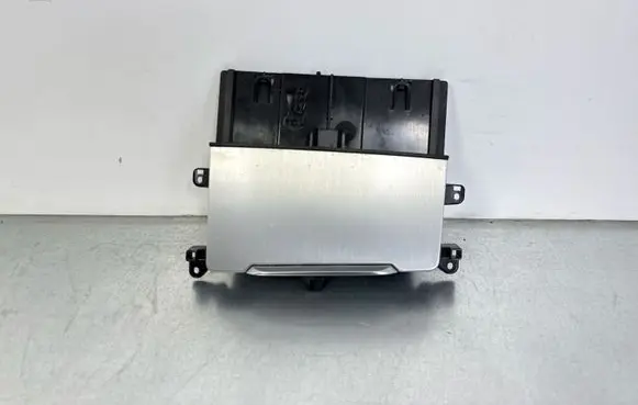 Audi Q7 4M Ashtray (front) 4M2863273A