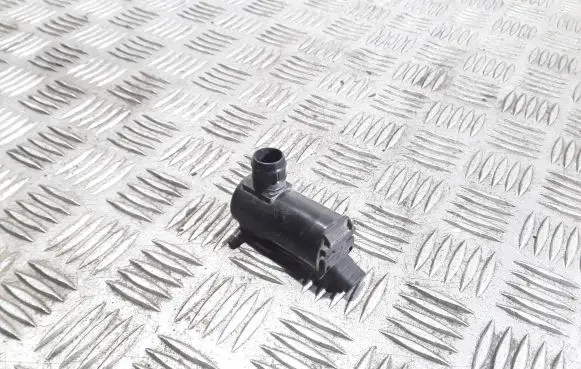 Mazda 6 Windscreen/windshield washer pump 860310