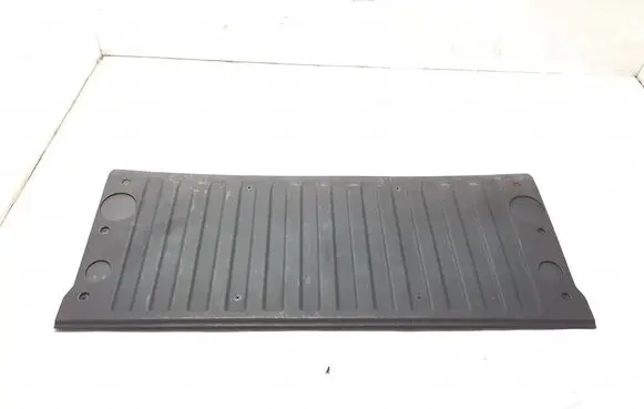 Chevrolet Silverado Tailgate trim 23388997