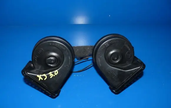 Jaguar XJ X351 Horn signal
