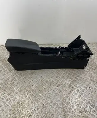 Renault Megane IV Armrest 969109180R M50227