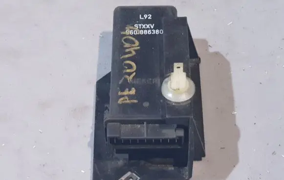 Peugeot 405 Other control units/modules 9601886380