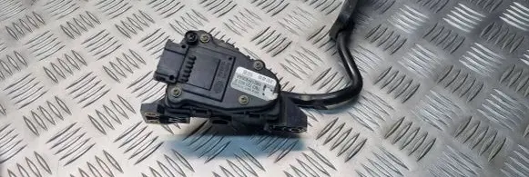 Volkswagen Sharan Accelerator throttle pedal 7M3721603B YM219F836AA 6PV00777003