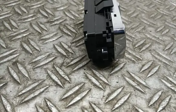 Mercedes-Benz S W221 Electric window control switch A2218214551
