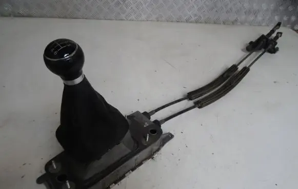 Seat Leon (1P) Gear shifter/selector 1Q0711049B