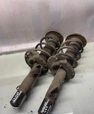 Volvo V60 Front shock absorber with coil spring 31262902