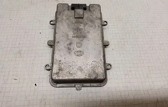 Mercedes-Benz E W210 Headlight/headlamp dust cover 15060400